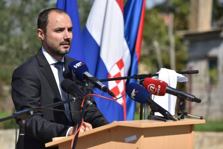 U Varivodama održana komemoracija u spomenna srpske civile ubijene nakon Oluje