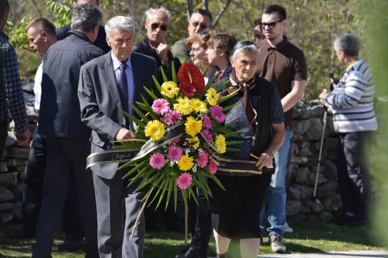 U Varivodama održana komemoracija u spomenna srpske civile ubijene nakon Oluje