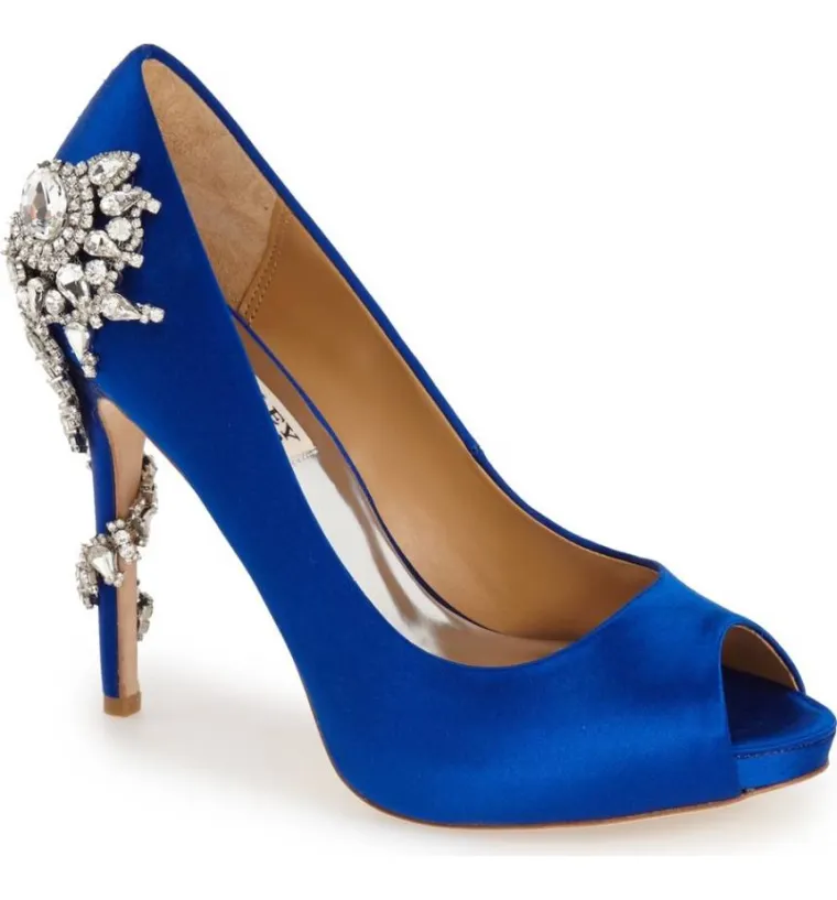 Cipele s ukrasima na peti, Nordstrom,  1.635,62 kune