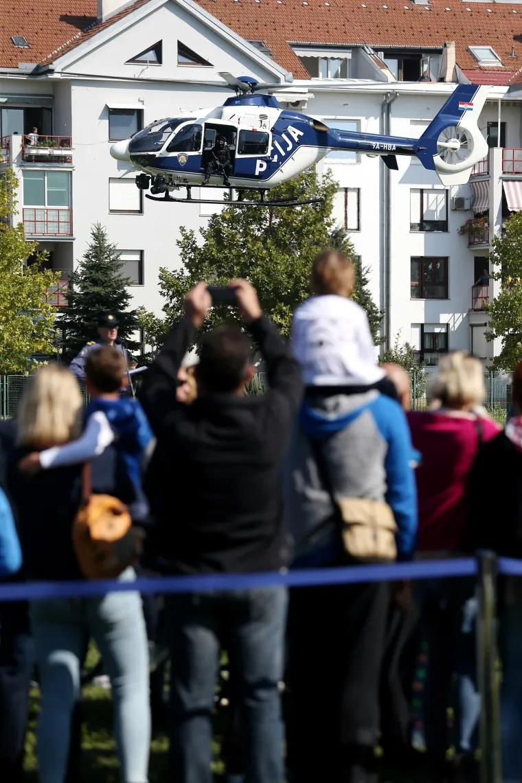 Zagreb: Policija na Jarunu demonstrirala niz aktivnosti
