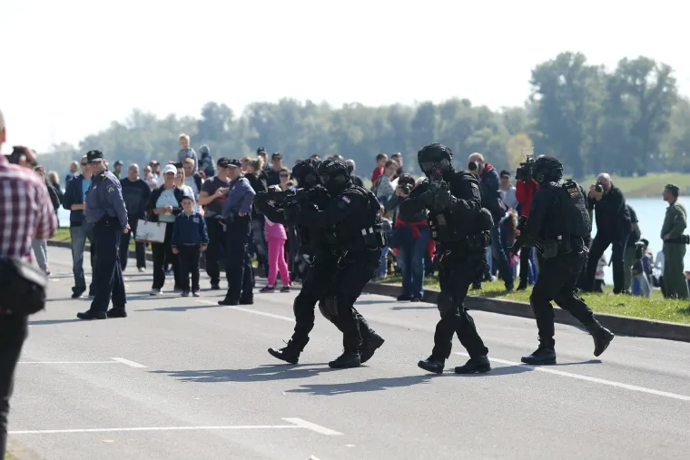 Zagreb: Policija na Jarunu demonstrirala niz aktivnosti