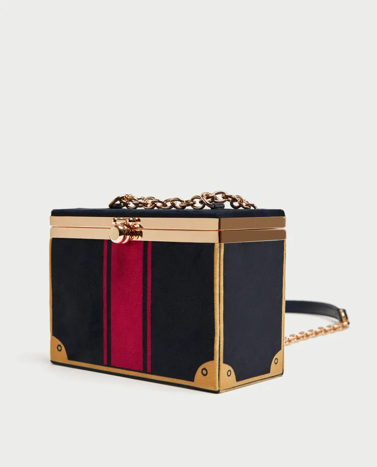 Clutch torbica u obliku kovčega, Zara, 299,90 kuna