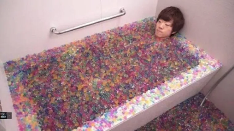 ČUDACI SVIH ZEMALJA, UJEDINITE SE! Nakon svake fotke ćete se pitati &scaron;to se događa, odgovore prepu&scaron;tamo va&scaron;oj ma&scaron;ti