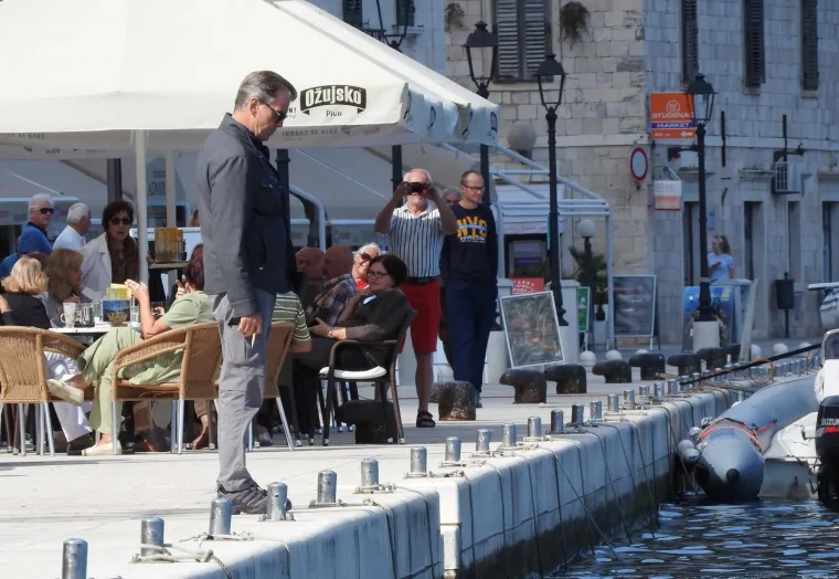 OVAKO BIVŠI JAMES BOND UŽIVA NA VISU: Američki glumac Pierce Brosnan otkrio u čemu je sve još vješt osim u glumi