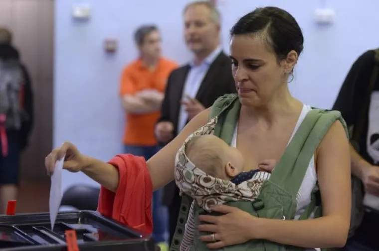 SUKOBI U KATALONIJI: Pogledajte kako su se obračunali policija i građani, ali i dvije policije