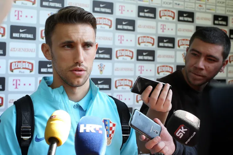 VATRENI U ZAGREBU: Stigli Kramarić, Brozović i dru&scaron;tvo, pogledajte prve fotografije s okupljanja