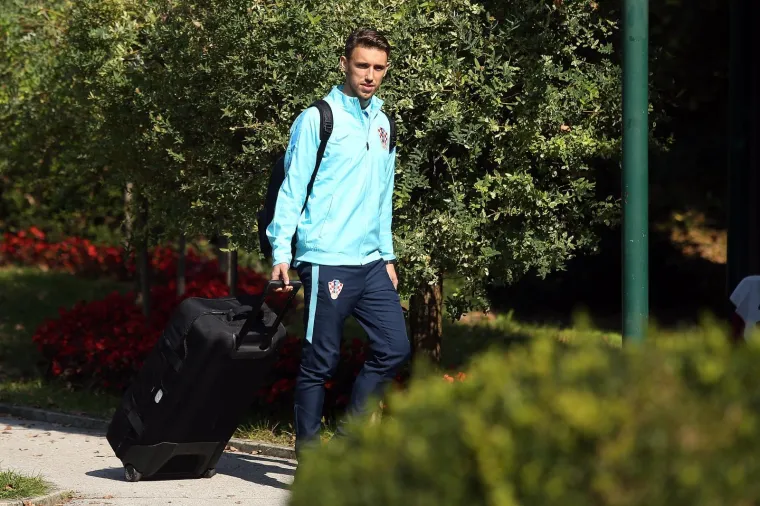 VATRENI U ZAGREBU: Stigli Kramarić, Brozović i dru&scaron;tvo, pogledajte prve fotografije s okupljanja