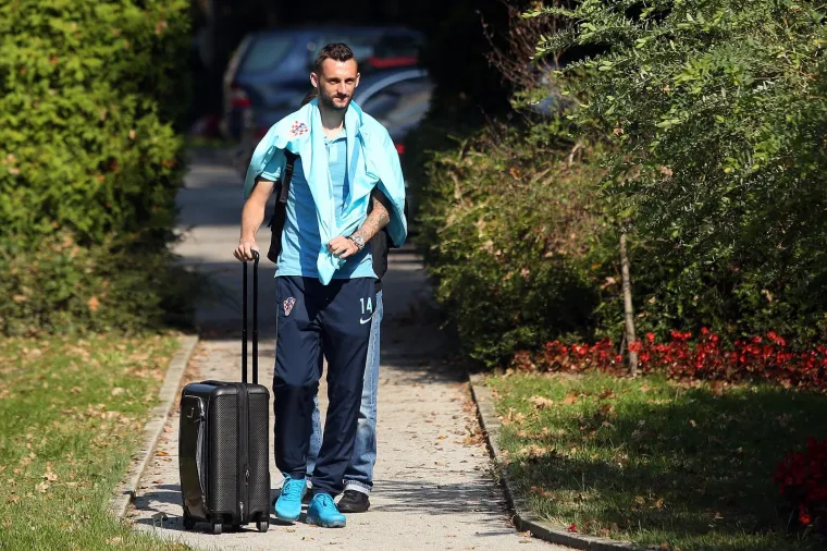 VATRENI U ZAGREBU: Stigli Kramarić, Brozović i dru&scaron;tvo, pogledajte prve fotografije s okupljanja