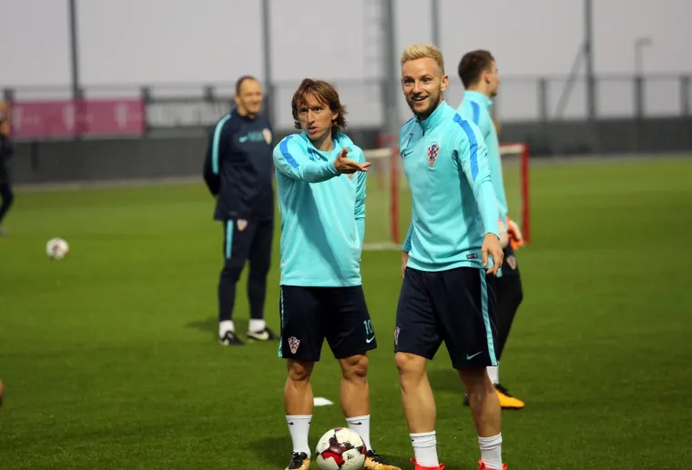 Hrvatska nogometna reprezentacija u utorak je prvi put trenirala na riječkoj Rujevici.
