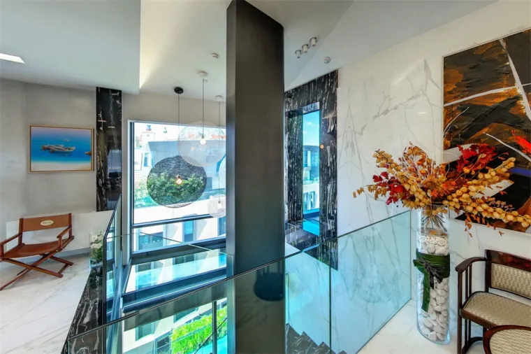 RASKO&Scaron;NA ZDANJA KOJA PRODAJE KONTROVERZNI PODUZETNIK: Evo u kakvom luksuzu živi Tomislav Horvatinčić