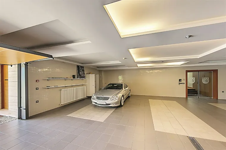 RASKO&Scaron;NA ZDANJA KOJA PRODAJE KONTROVERZNI PODUZETNIK: Evo u kakvom luksuzu živi Tomislav Horvatinčić