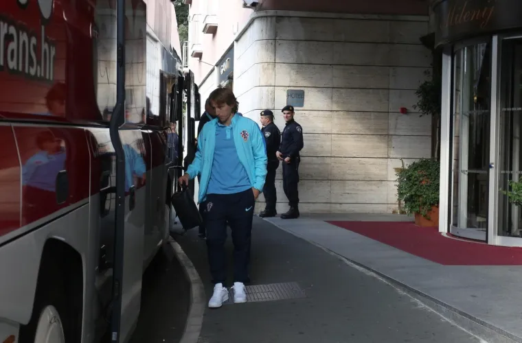 VATRENI ODRADILI I DRUGI TRENING: Pripreme za Finsku promatrao i ugledni gost