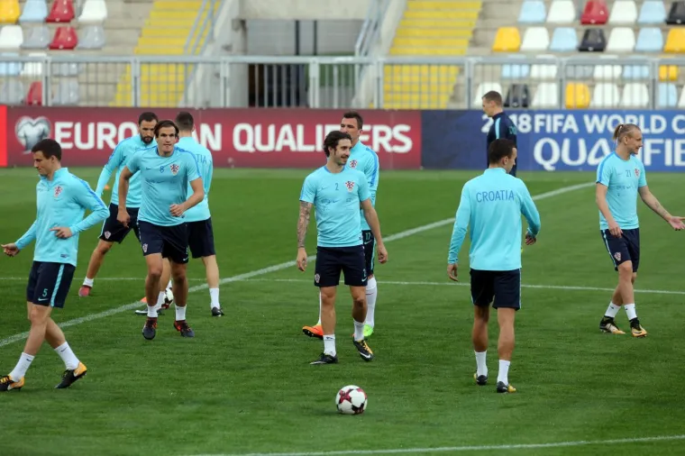 VATRENI ODRADILI I DRUGI TRENING: Pripreme za Finsku promatrao i ugledni gost