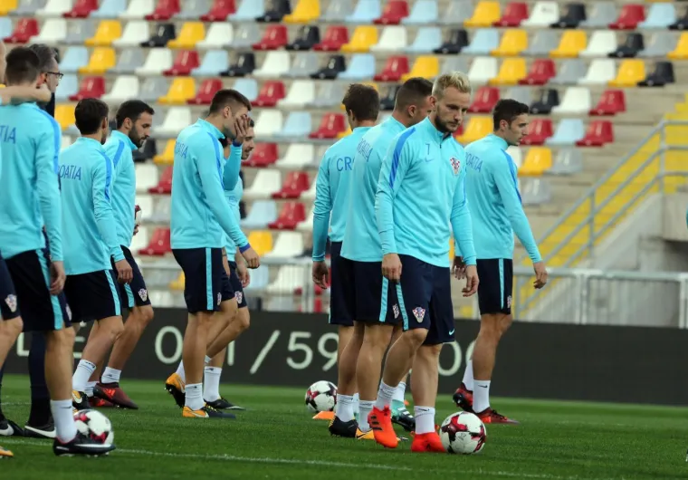VATRENI ODRADILI I DRUGI TRENING: Pripreme za Finsku promatrao i ugledni gost