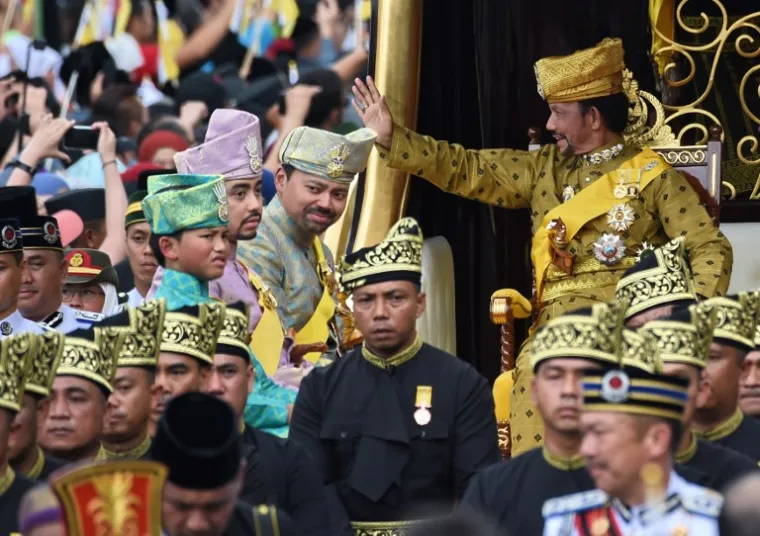 ZLATNA PARADA: Bogati sultan proslavio 50 godina vlasti