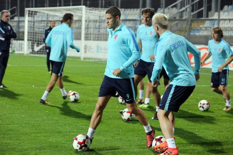 VATRENI ODRADILI TRENING: Pogledajte kako izgleda priprema najboljih hrvatskih nogometa&scaron;a za susret protiv Finske
