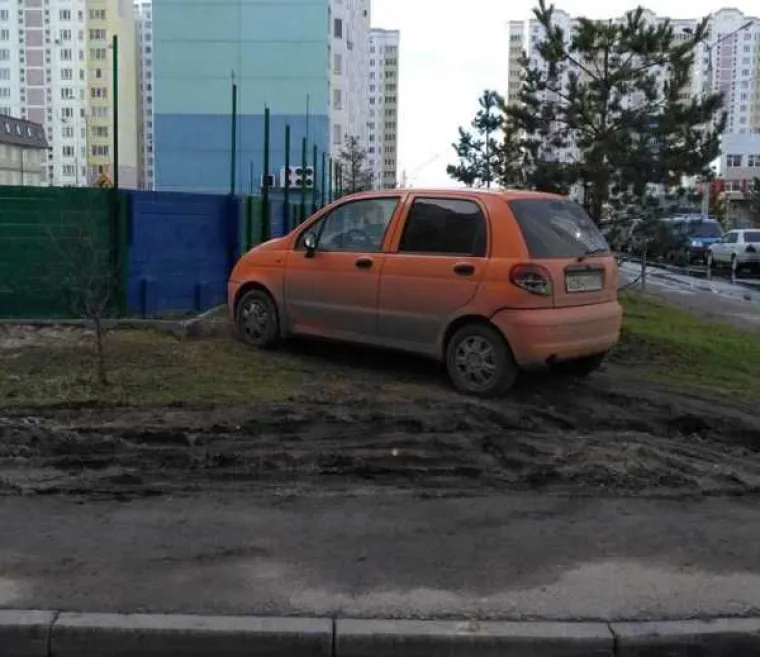 RUSI SE VODE NEKIM SVOJIM PROMETNIM PRAVILIMA: Na njihovim ulicama vlada opći kaos