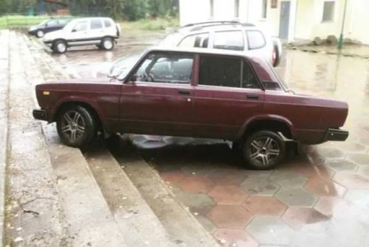 RUSI SE VODE NEKIM SVOJIM PROMETNIM PRAVILIMA: Na njihovim ulicama vlada opći kaos