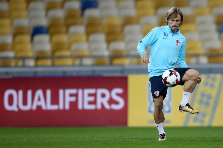 MANDŽUKIĆ NA TRENINGU! Službene potvrde nema, ali čini se da bi neumorni napadač mogao zaigrati protiv Ukrajine