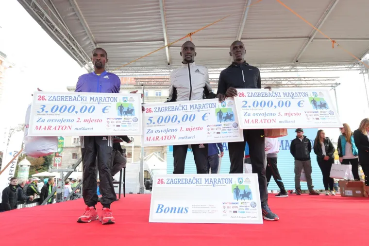 OVAKO JE DANAS IZGLEDALO U ZAGREBU: Ulice glavnog grada pretvorile su se u sportsko polje