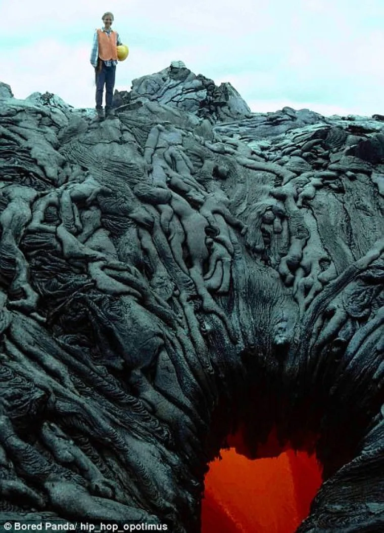 Spaljena lava oko vulkana