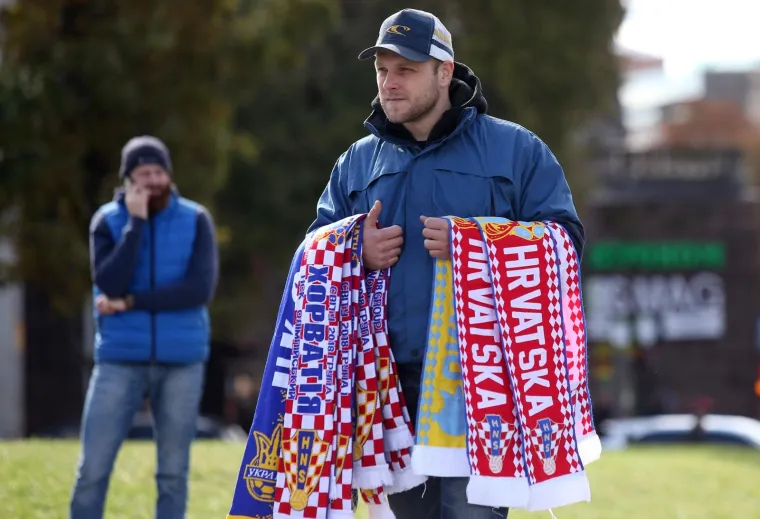 KOCKICE U CENTRU KIJEVA: Oko 700 hrvatskih navijača spremno je za nadglasavanje sa 70.000 Ukrajinaca