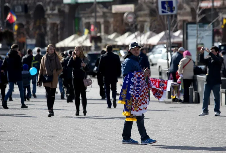 KOCKICE U CENTRU KIJEVA: Oko 700 hrvatskih navijača spremno je za nadglasavanje sa 70.000 Ukrajinaca