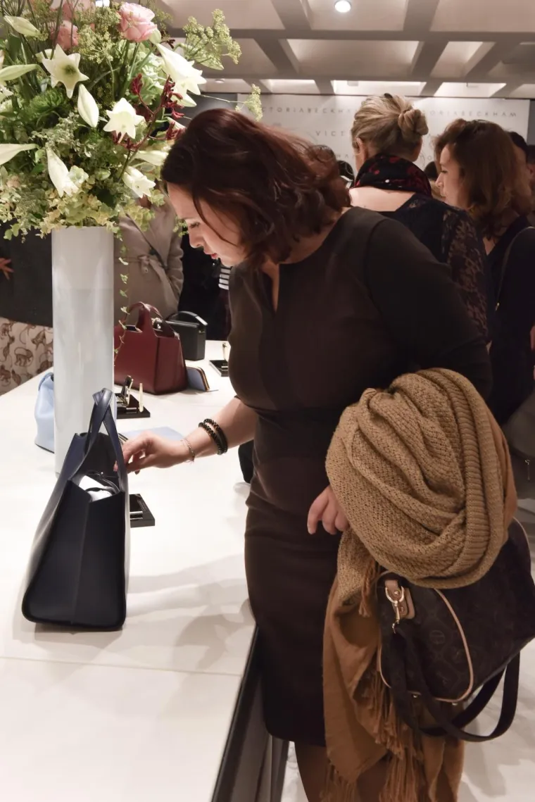 Pogledajte kako izgleda nova kolekcija ikone stile Victorije Beckham