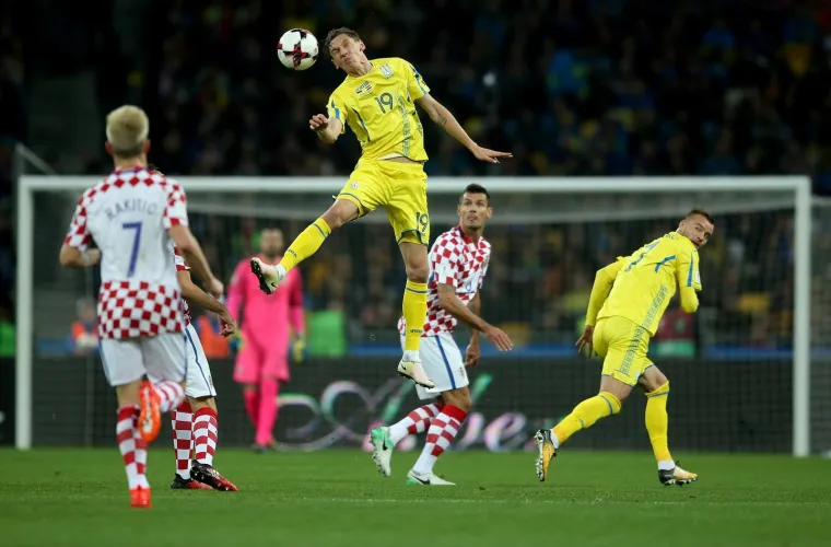 OVAKO IZGLEDA NOGOMETNI DVOBOJ U KIJEVU: Ukrajina i Hrvatska ne štede se u borbi za Svjetsko prvenstvo