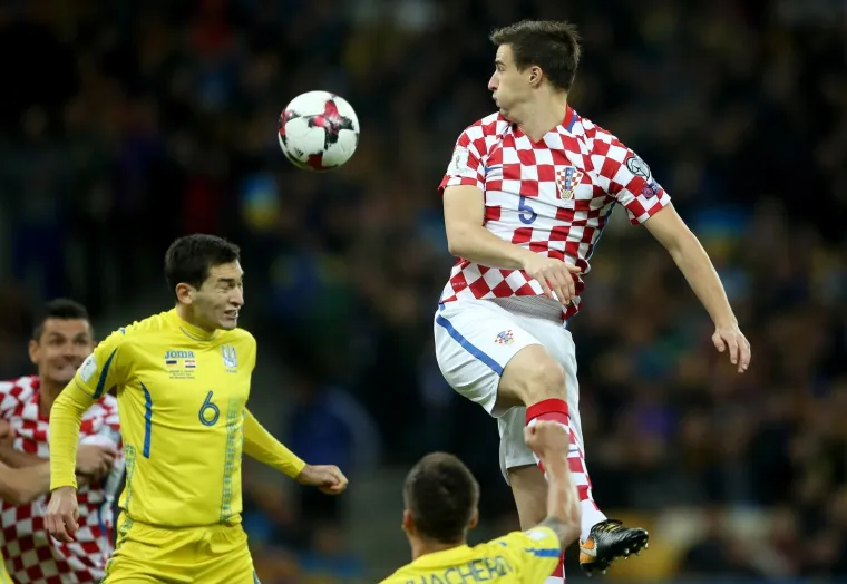 OVAKO IZGLEDA NOGOMETNI DVOBOJ U KIJEVU: Ukrajina i Hrvatska ne &scaron;tede se u borbi za Svjetsko prvenstvo