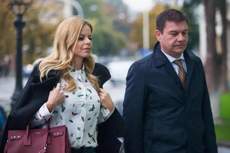 Na suđenje bivšem čelniku NK Dinama Zdravku Mamiću i još trojici okrivljenika na osječkom Županijskom sudu u utorak je, od pozvanih svjedoka, ispitana bivša supruga Zorana Mamića, Ana Mamić, i to, odlukom Sudskog vijeća, izvanraspravno, bez nazočnosti medija.