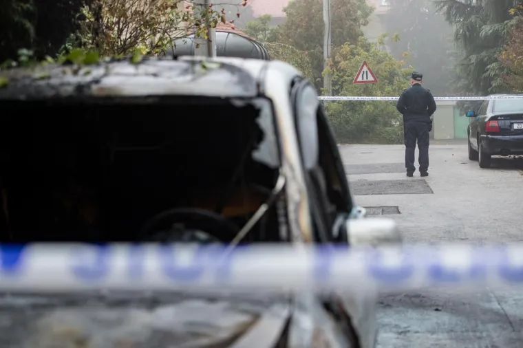 U POTPUNOSTI IZGORIO AUTOMOBIL: Policija istražuje tko je zapalio automobil na Javorovcu