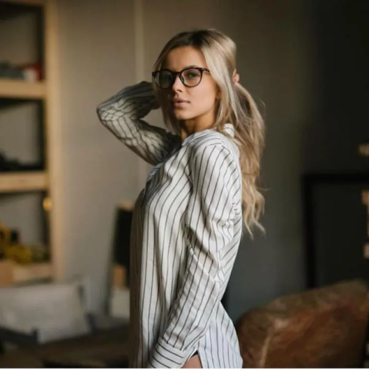 SVE SU PROBALE, ALI SVI I IM DALJE ZURE U DEKOLTE: Vjerojatno nećete primijetiti ali sve ove cure imaju ne&scaron;to zajedničko