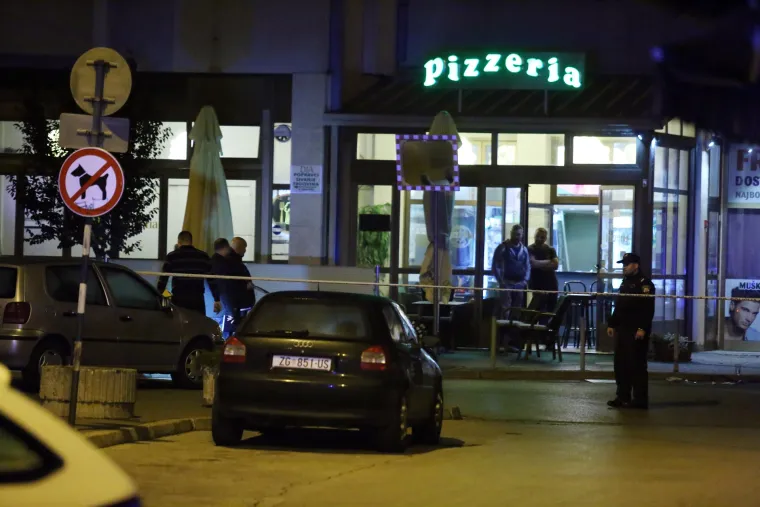 Jedan mu&scaron;karac ozlijeđen u pucnjavi ispred pizzerije kod Tre&scaron;njevačkog trga