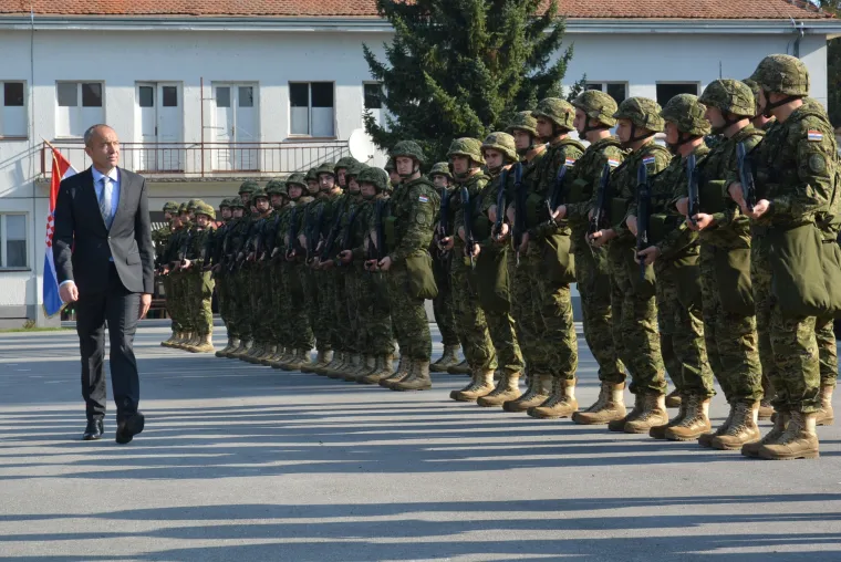 Bjelovar: svečani ispraćaj 1. hrvatskog kontingenta u Republiku Poljsku