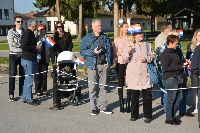 Bjelovar: svečani ispraćaj 1. hrvatskog kontingenta u Republiku Poljsku