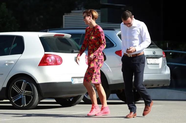 ANA GRUICA NAŠLA NOVU LJUBAV: Glumica uhvaćena u poljupcu sa šefom psihijatrijskog odjela KBC-a Split