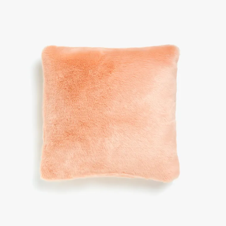 Jastučnica od kratkog krzna, Zara Home, 159,00 kuna