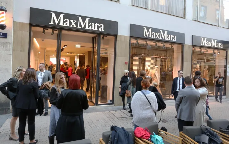 [FOTO] NA OTVARANJU TRGOVINE MAX MARA ZASJALA ANA KARAMARKO: Pogledajte tko se još pojavio od poznatih...