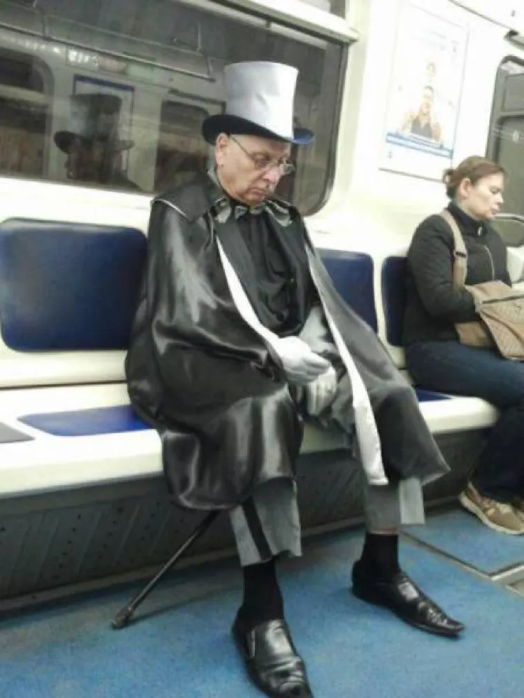 NJIHOVA ODJEĆA JE JEDAN OD ZNAKOVA APOKALIPSE: Oni su vjesnici kraja civilizacije, jeste li spremni?