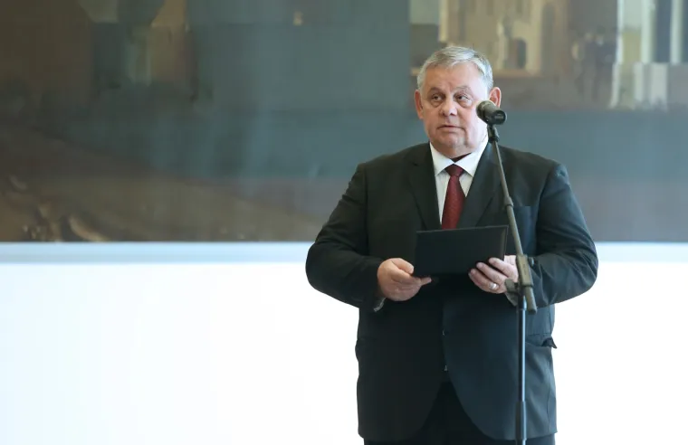 Novoizabrani suci Ustavnog suda prisegnuli pred predsjednicom RH Kolindom Grabar Kitarović