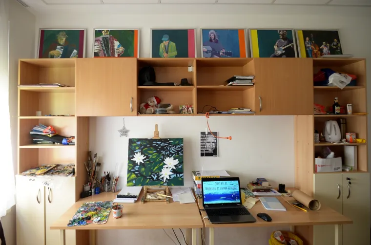 Alen je prvi student Akademije likovne umjetnosti koji slika ustima jer drugačije ne može: nadomak je diplome, ali treba mu va&scaron;a pomoć!