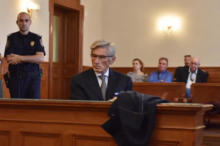 Tomislav Horvatinčić je na Županijskom sudu u Šibeniku oslobođen svih optužbi za pomorsku nesreću u kojoj je poginuo talijanski bračni par Francesco Salpietro i Marinelda Patela