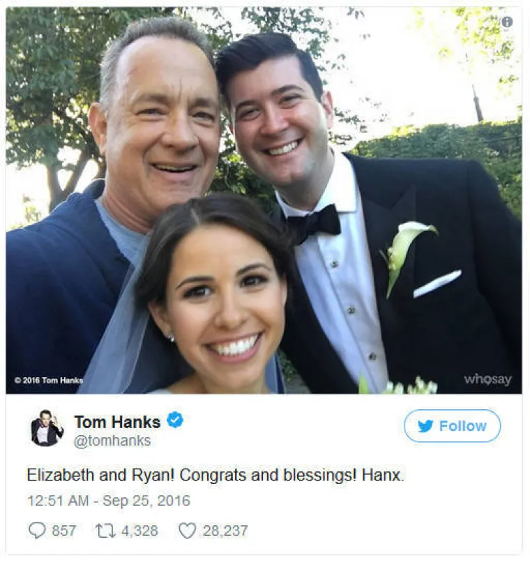 Nekim zvijezdama je puna kapa fanova koji se žele fotkati s njima, no tu su i one zvijezde koje vole popraviti dan svojim fanovima kreativnim slikama. Neke od takvih zvijezda okupili smo u galeriji.