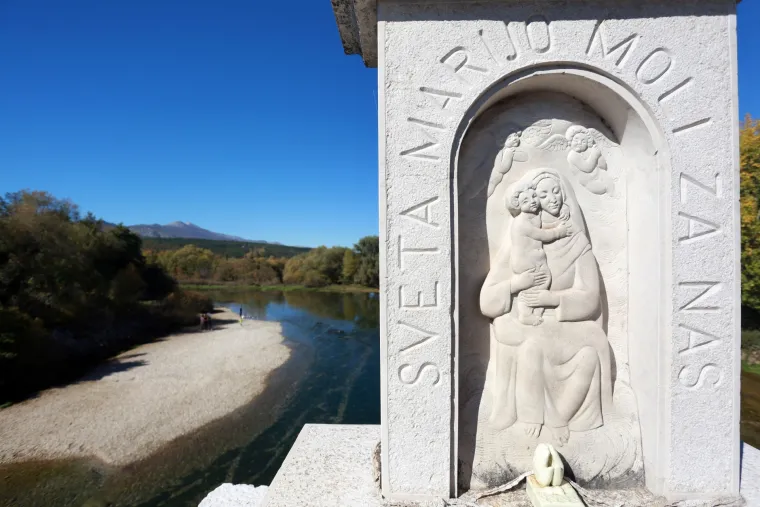 Hrvace: ekopiknik i ekoprosvjed protiv termoelektrane Peruća