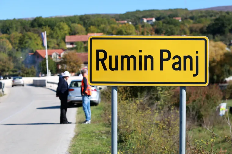 Hrvace: ekopiknik i ekoprosvjed protiv termoelektrane Peruća