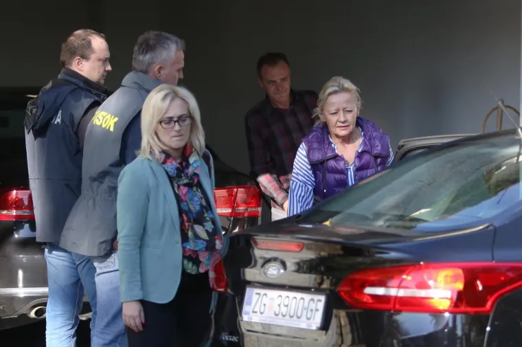 Policija je privela Ljerku Puljić. Photo: Matija Habljak/PIXSELL