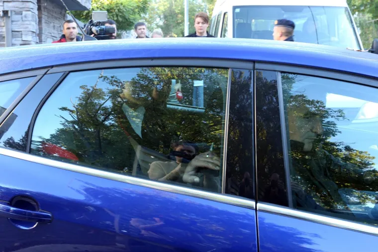 PRIVEDEN BIVŠI ŠEF FINANCIJA AGROKORA: Ivan Crnjac odvezen je u automobilu istražitelja