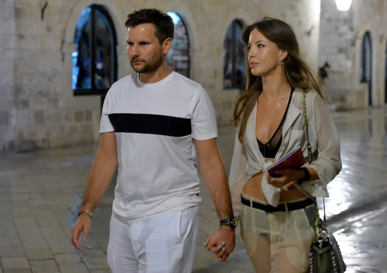 Mlađi sin sklon je razuzdanom životu. Njegovi izlasci i djevojke često su privlačili pažnju medija. Poput brata diplomirao je ekonomiju. U Agrokoru je bio predsjednik Nadzornog odbora.