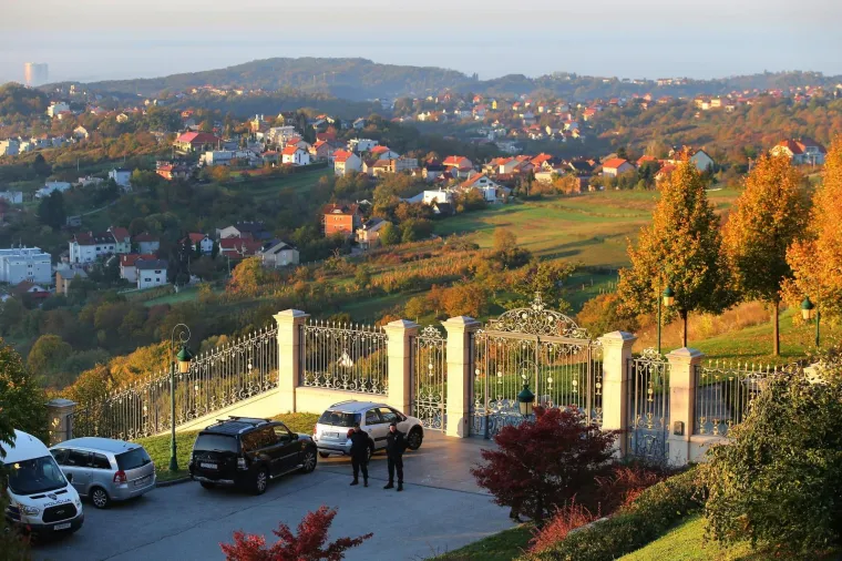 U TIJEKU AKCIJA AGROKOR: Policija rano jutros upala u Kulmerove dvore